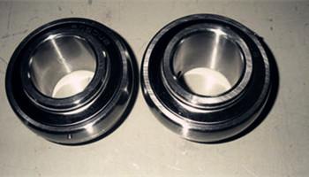 腐蝕環(huán)境中選擇440還是304不銹鋼軸承？